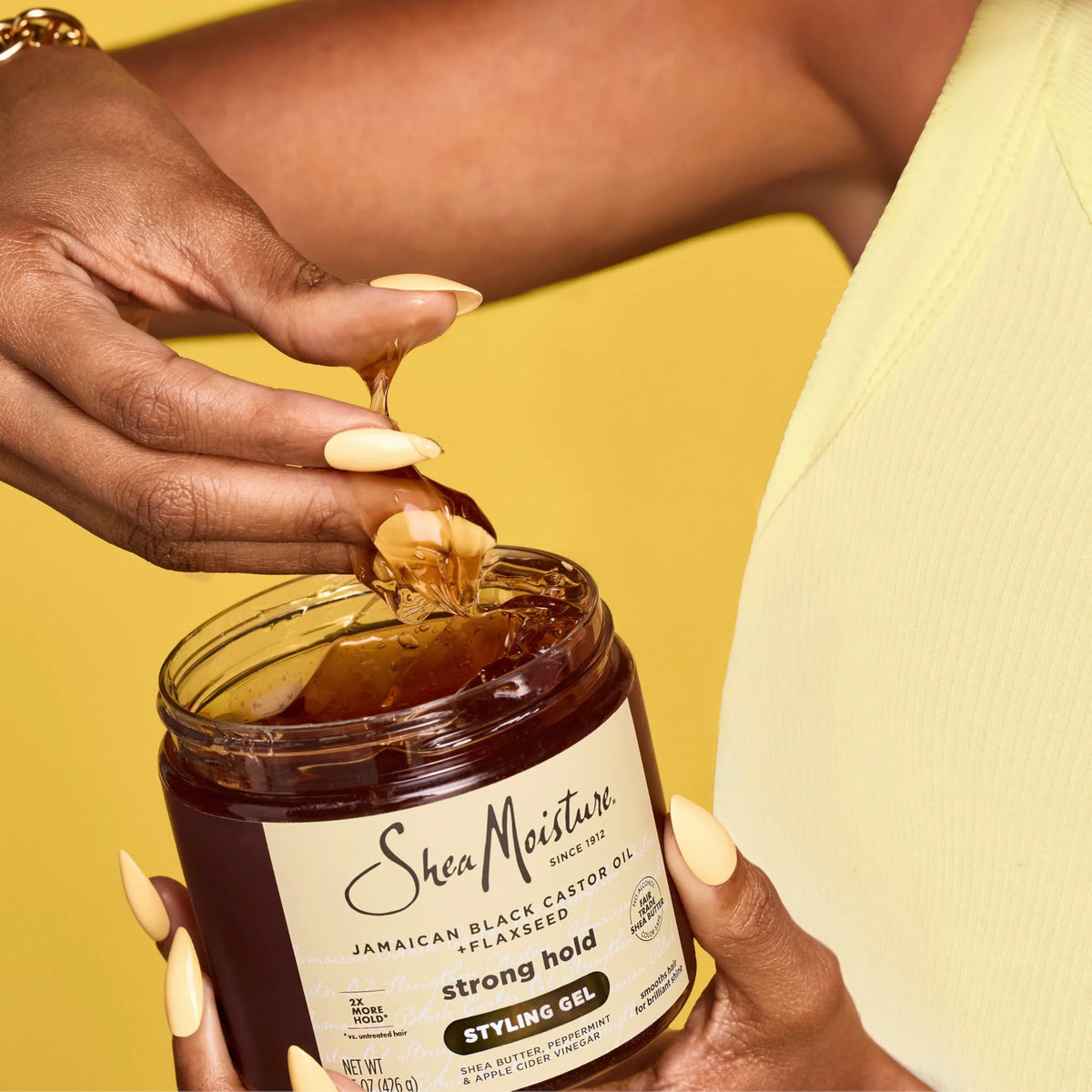 SheaMoisture Strong Hold Styling Gel+Flaxseed Jamaican Black Castor Oil Gives Controlled Style,AllDay Hold,Infused With Castor Seed Oil,SheaButter & Indulgent Scent ParabenFree AntiFrizz Hair Gel 15oz | Jamaican